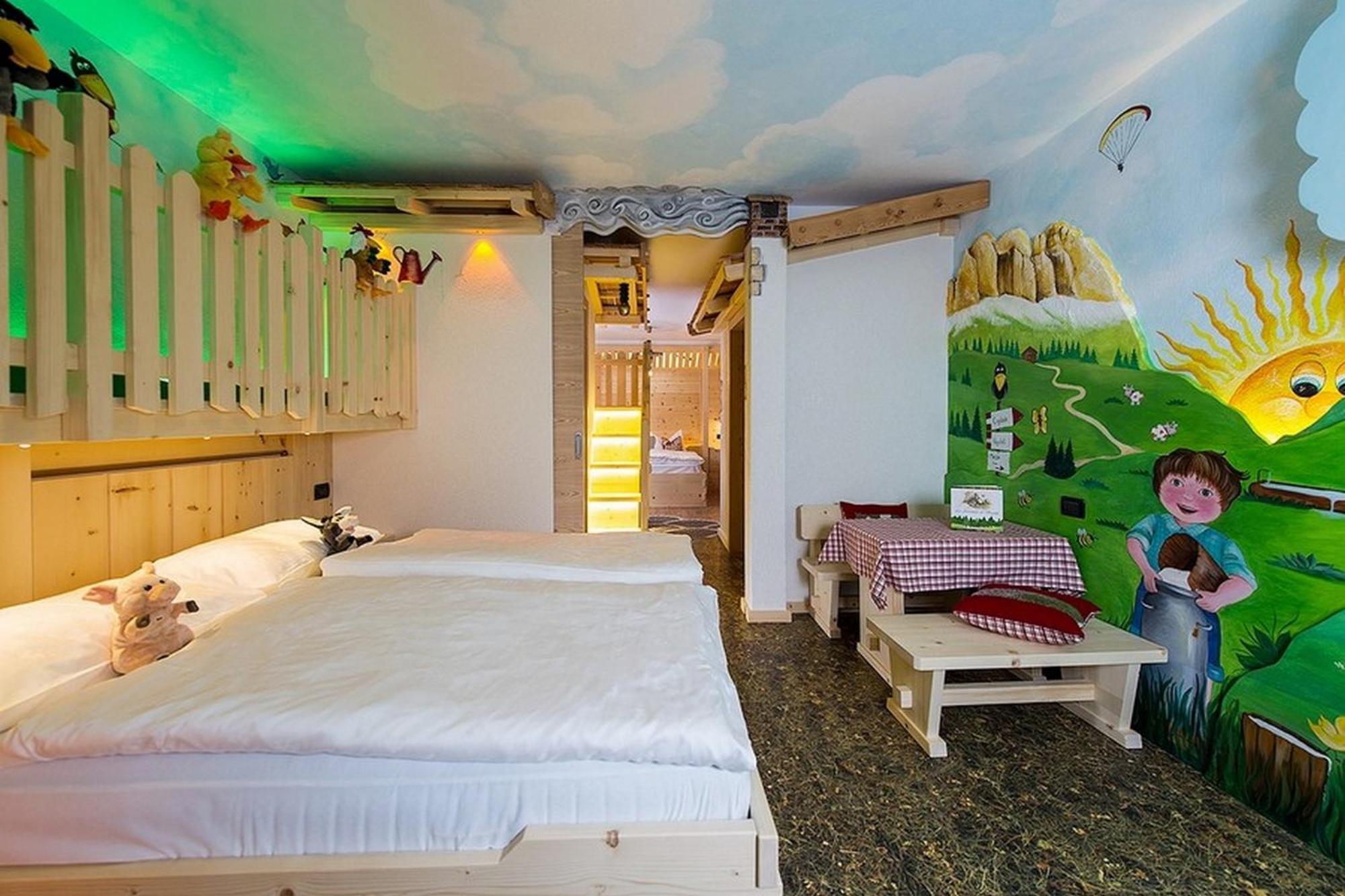 Mytime Hotels La Grotta Vigo di Fassa Szoba fotó