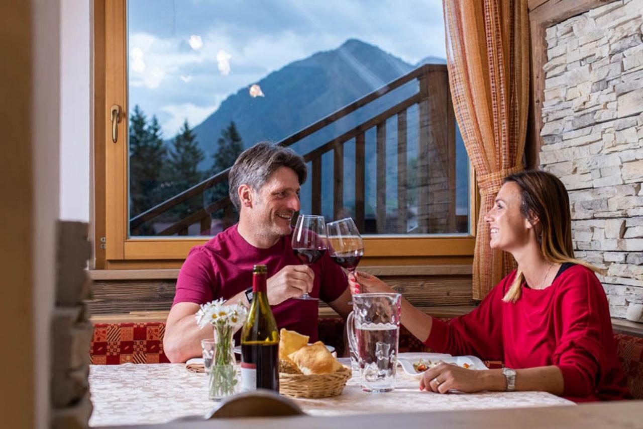Mytime Hotels La Grotta Vigo di Fassa Kültér fotó